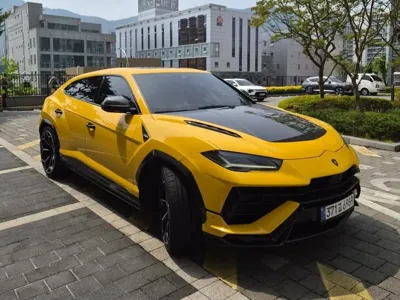 Lamborghini Urus 2024, 12700 км, за 379900000 KRW