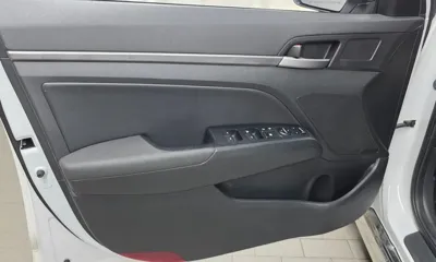 Hyundai Avante 2016, 169753 км, за 6700000 KRW - фото 24