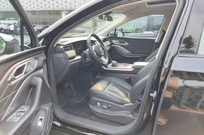Hongqi HS7 PHEV 2024, 16900 км, за 162253.93 CNY - фото 19
