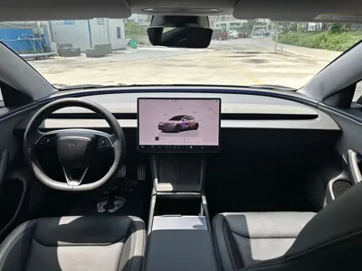 Tesla Model 3 2025, 40000 км, за 152800 CNY - фото 7