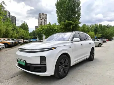 Li Auto Li L7 · 2023 год
