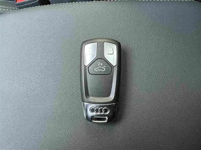 Audi Q5L 2022, 61000 км, за 173800 CNY - фото 30