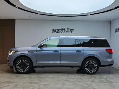 Lincoln Navigator 2022, 24000 км, за 638000 CNY - фото 6