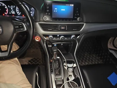Honda Accord 2018, 103200 км, за 87707.4 CNY - фото 14