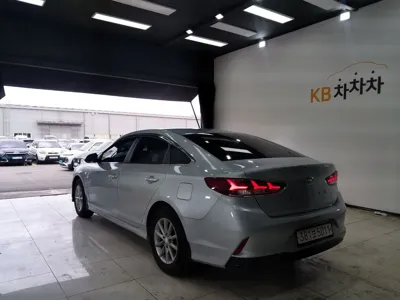 Hyundai Sonata 2019, 345697 км, за 4700000 KRW - фото 4