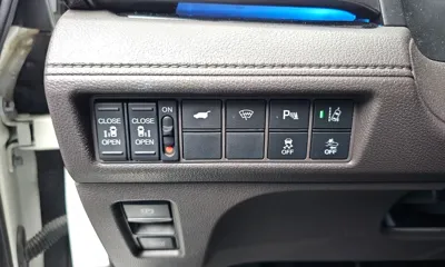 Honda Odyssey 2018, 81405 км, за 22000000 KRW - фото 17