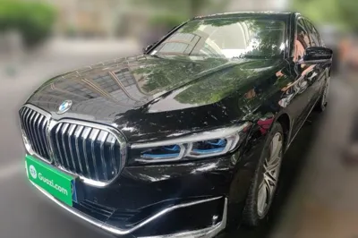 BMW 7 Series · 2019 год