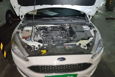 Ford Focus 2015, 42300 км, за 27735.71 CNY - фото 21