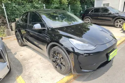 Tesla Model Y 2022, 70200 км, за 178715.13 CNY