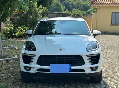 Porsche Macan 2017, 90000 км, за 132800 CNY