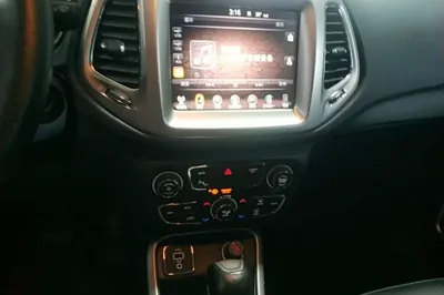 Jeep Compass 2017, 113000 км, за 46851.6 CNY - фото 15