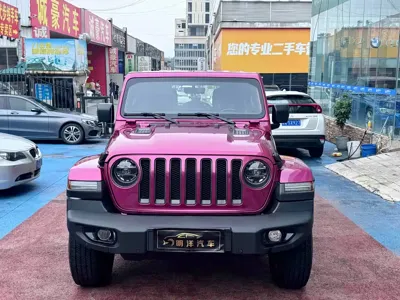 Jeep Wrangler 2024, 55000 км, за 232600 CNY