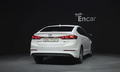 Hyundai Avante 2017, 67354 км, за 9200000 KRW