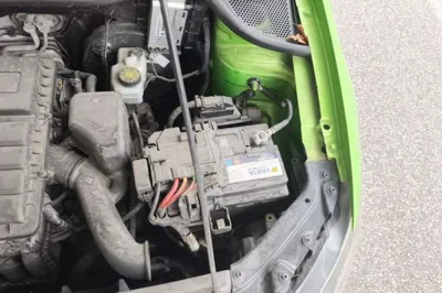 Volkswagen Polo 2016, 66500 км, за 35750.52 CNY - фото 22