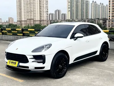 Porsche Macan · 2021 год