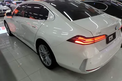 BMW 5 Series 2024, 18400 км, за 272999.65 CNY