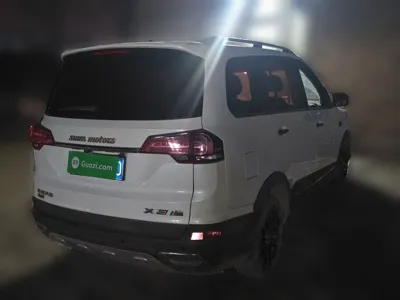 SWM X3 2017, 32600 км, за 30624.85 CNY - фото 6
