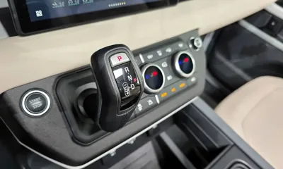 Land Rover Defender 2022, 100505 км, за 51500000 KRW - фото 9