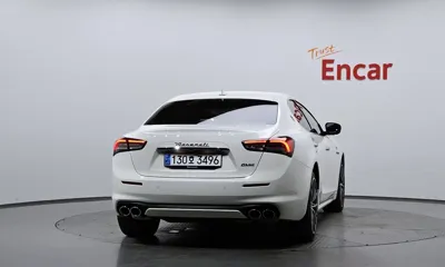 Maserati Ghibli 2023, 13256 км, за 52000000 KRW