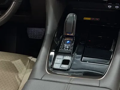 Toyota Vellfire 2023, 40000 км, за 756800 CNY - фото 12