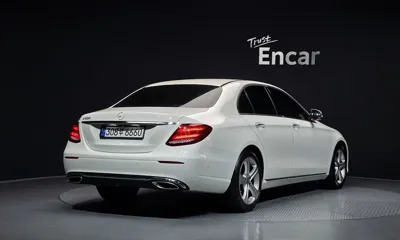 Mercedes-Benz E-Class 2018, 53453 км, за 23900000 KRW - фото 2