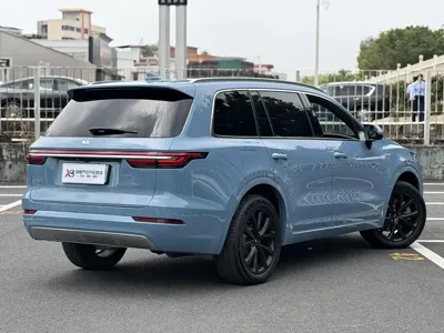 Li Auto Li ONE 2022, 36000 км, за 142000 CNY