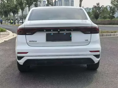 Geely Emgrand 2023, 30000 км, за 33800 CNY - фото 8