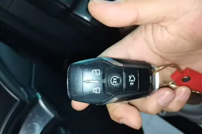 Ford Explorer 2017, 64600 км, за 85640.27 CNY - фото 23