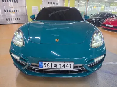Porsche Panamera 2019, 55000 км, за 99000000 KRW