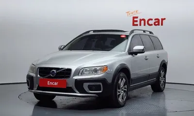 Volvo XC70 · 2012 год