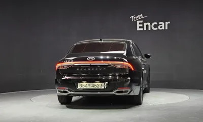 Hyundai Grandeur 2023, 109997 км, за 17990000 KRW