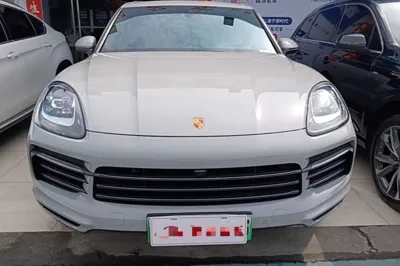Porsche Cayenne E-Hybrid 2023, 50000 км, за 499474.38 CNY - фото 2