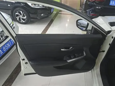Nissan Sylphy 2022, 70200 км, за 62800 CNY - фото 7