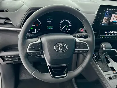 Toyota Sienna 2025, 10000 км, за 280300 CNY - фото 15