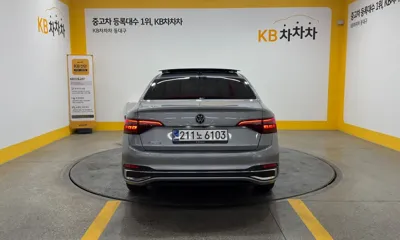 Volkswagen Jetta 2023, 33309 км, за 26300000 KRW