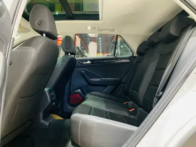 Volkswagen T-Roc 2018, 38600 км, за 75627.41 CNY - фото 15