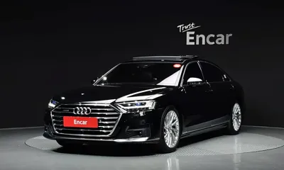 Audi A8 · 2020 год