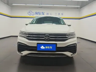 Volkswagen Tiguan L 2023, 23600 км, за 136200 CNY - фото 2