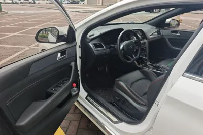 Hyundai Sonata 2015, 56000 км, за 42273.65 CNY - фото 16
