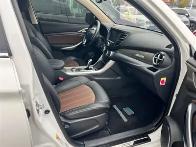 BYD New Energy 2017, 22799 км, за 38500 CNY - фото 9