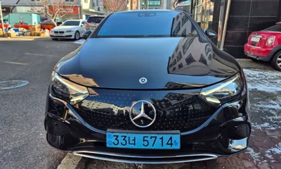 Mercedes-Benz EQE · 2022 год