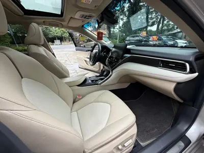 Toyota Camry 2021, 33000 км, за 92800 CNY - фото 10