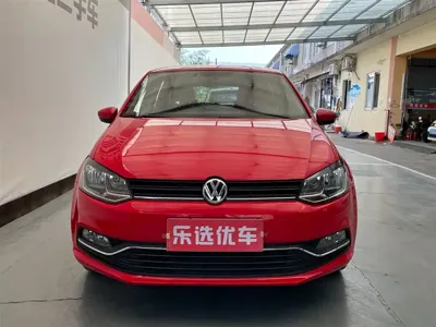 Volkswagen Polo 2017, 59000 км, за 31800 CNY