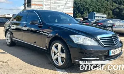 Mercedes-Benz S-Class · 2010 год