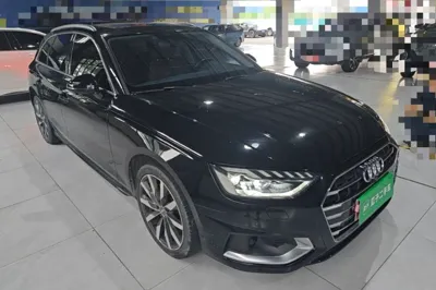 Audi A4 2021, 48500 км, за 154096.37 CNY
