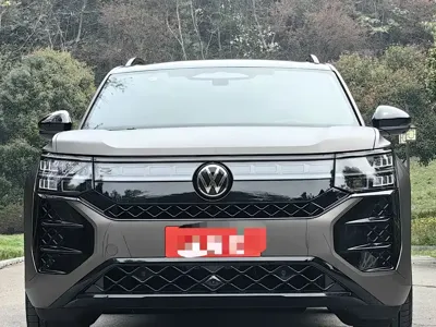 Volkswagen Teramont 2025, 4000 км, за 253800 CNY