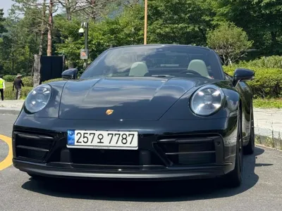 Porsche 911 2023, 6600 км, за 228800000 KRW