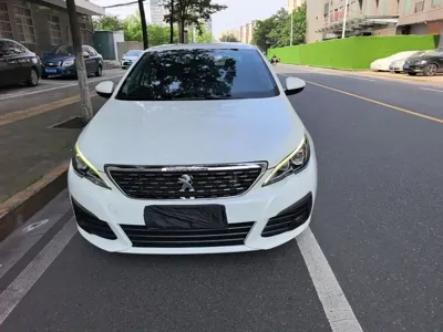 Peugeot 308 2019, 73500 км, за 32400 CNY