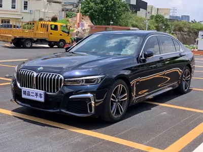 BMW 7 Series · 2022 год