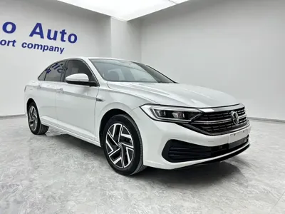 Volkswagen Sagitar 2023, 33600 км, за 97800 CNY